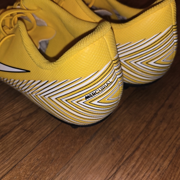 Nike Vapor 12 Academy Neymar Jr FG/MG Mens Yellow Soccer Cleats - Picture 6 of 10